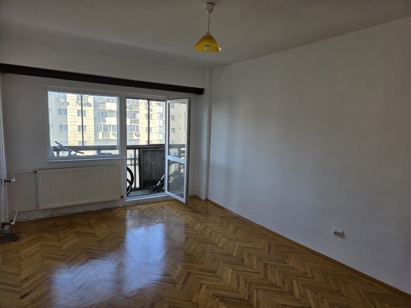 Tineretului, 5 minute metrou, stradal, chiar pe Bd. Sincai, bloc 1986