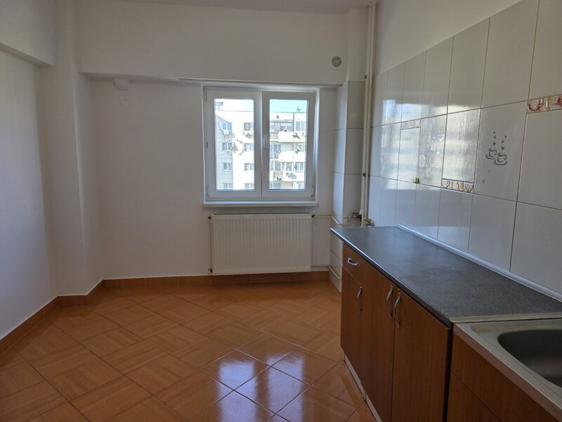 Tineretului, 5 minute metrou, stradal, chiar pe Bd. Sincai, bloc 1986